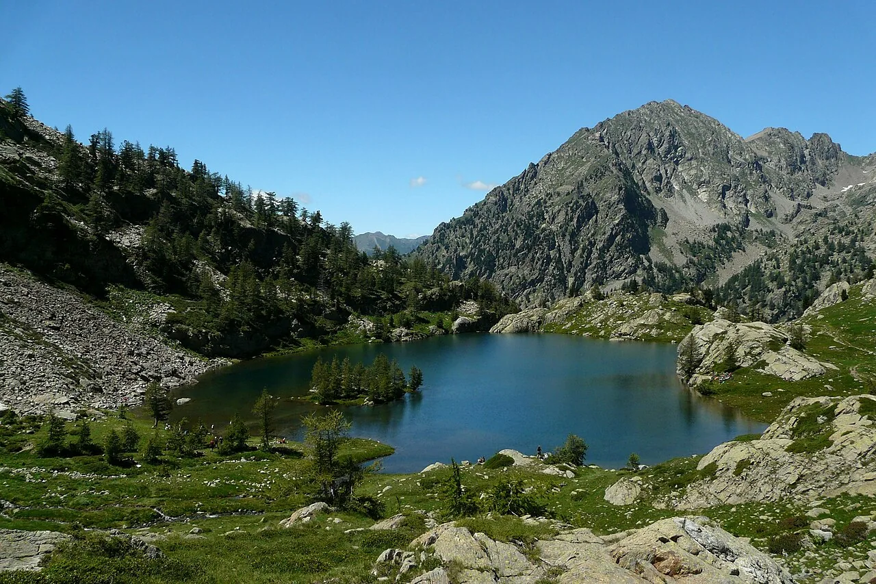 Lac de Trécolpas et mont Pélago dans le Mercantour, Alpes-Maritimes