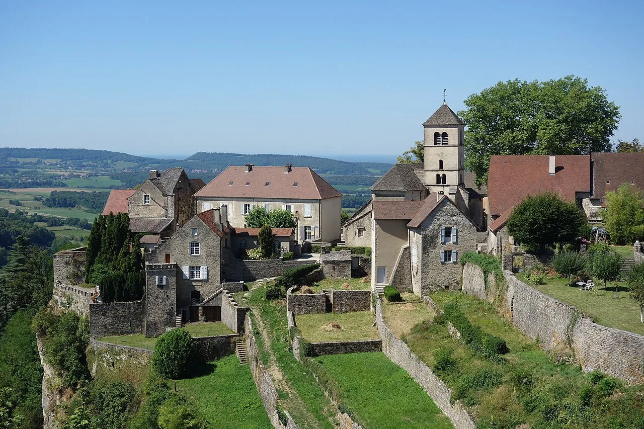 Village de Château-Chalon dans le Jura